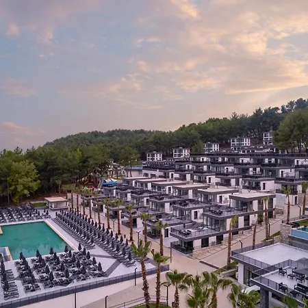 Health Hotel *