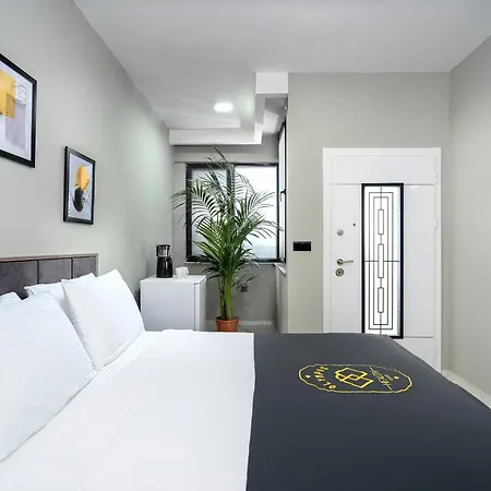 Health Hotel *